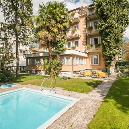 アパートホテル Desiree Classic & Design メラーノ