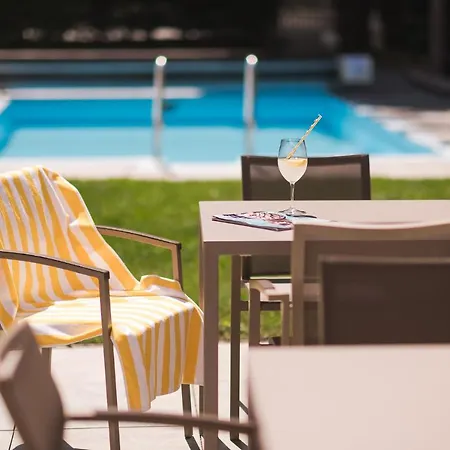 Desiree Classic & Design