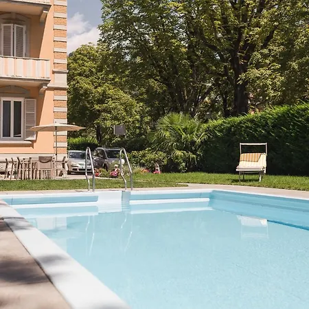 Aparthotel Désirée Classic&design 3*