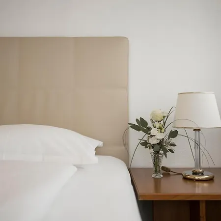 Aparthotel Desiree Classic & Design 4*