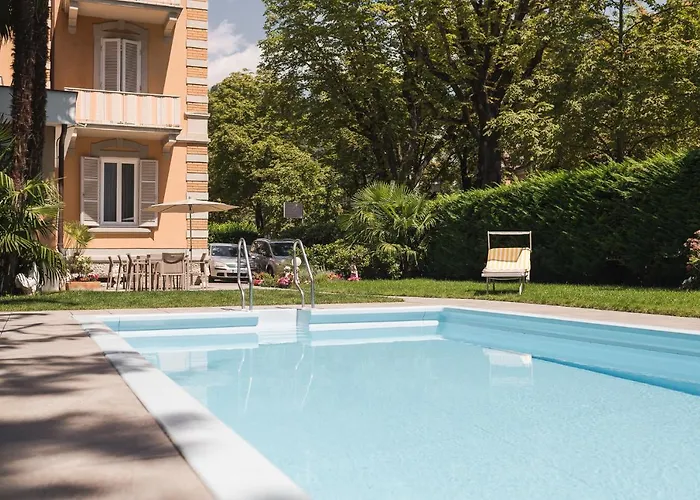 Aparthotel Desiree Classic & Design 4*